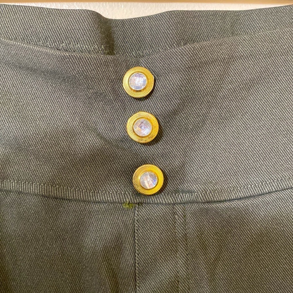 THRILL shorts - Picture 5 of 7